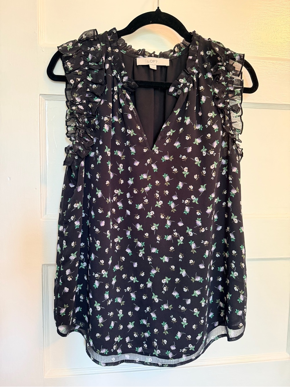 LOFT Black Floral Ruffle Sleeve top